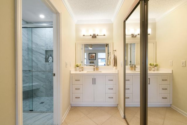 7852 SE Sugar Sand Circle, Hobe Sound, FL 33455