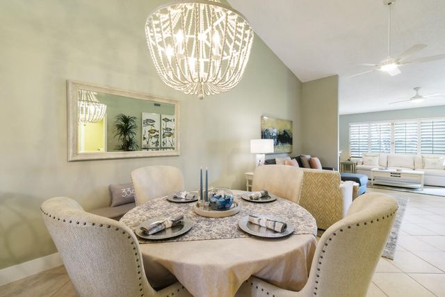 7852 SE Sugar Sand Circle, Hobe Sound, FL 33455