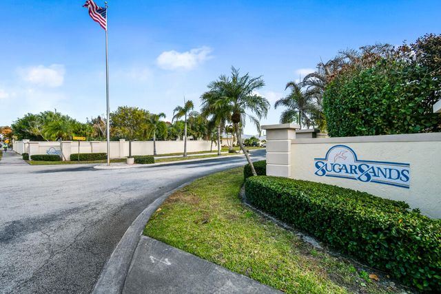 7852 SE Sugar Sand Circle, Hobe Sound, FL 33455