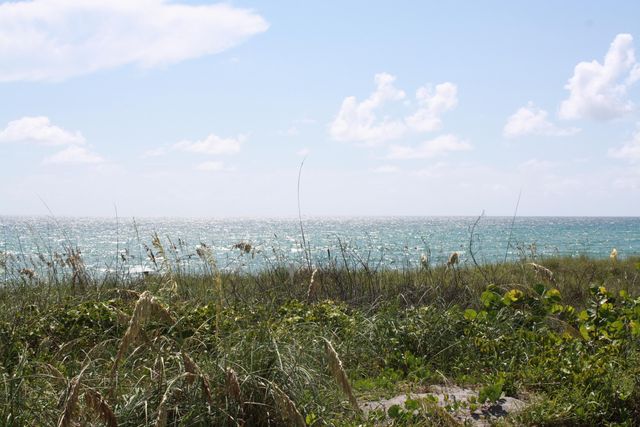 7852 SE Sugar Sand Circle, Hobe Sound, FL 33455