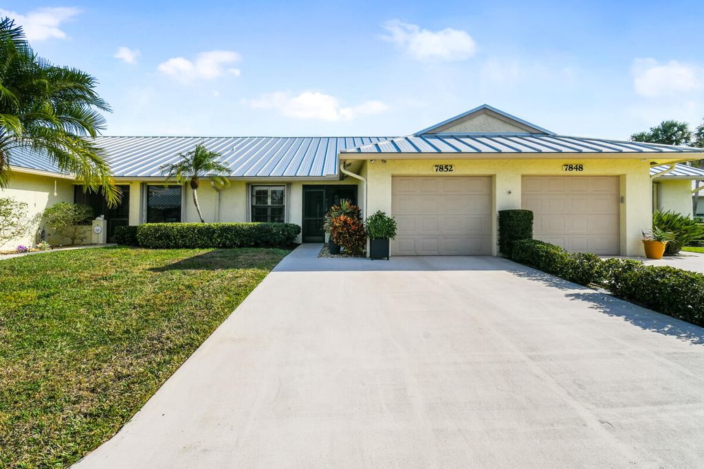 7852 SE Sugar Sand Circle, Hobe Sound, FL 33455