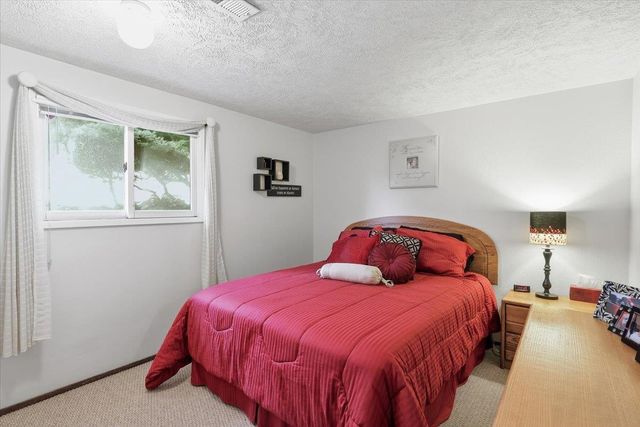 5225 S Madelia St, Spokane, WA 99223