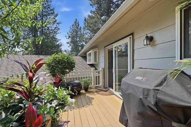 5225 S Madelia St, Spokane, WA 99223