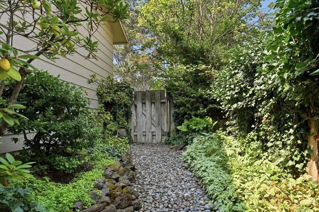 5225 S Madelia St, Spokane, WA 99223