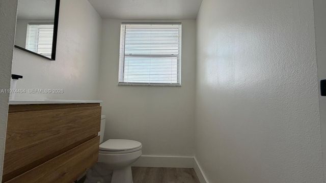 237 Lake Frances Dr 237, West Palm Beach, FL 33411