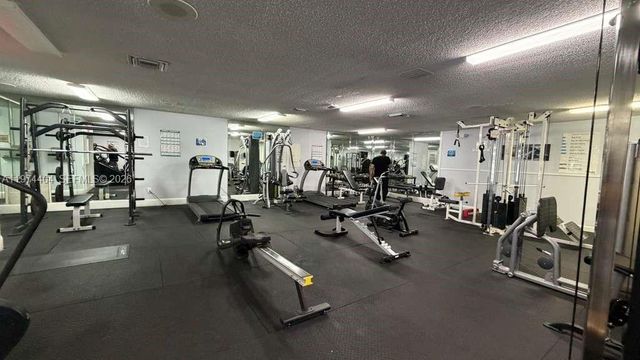 237 Lake Frances Dr 237, West Palm Beach, FL 33411