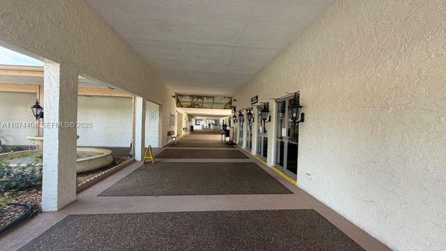 237 Lake Frances Dr 237, West Palm Beach, FL 33411