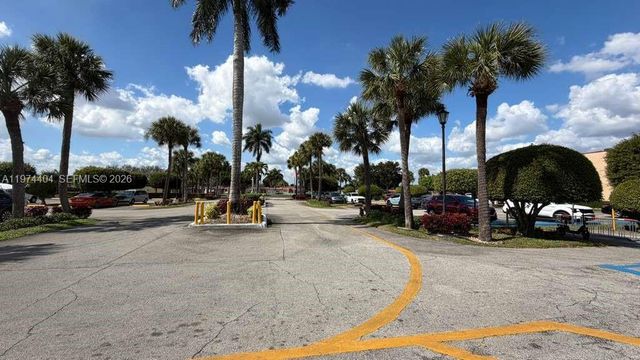 237 Lake Frances Dr 237, West Palm Beach, FL 33411