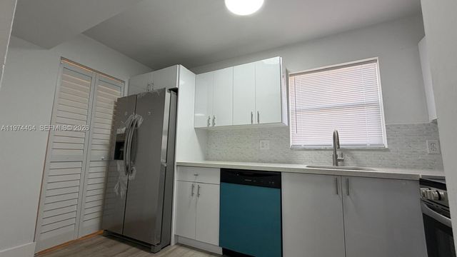 237 Lake Frances Dr 237, West Palm Beach, FL 33411