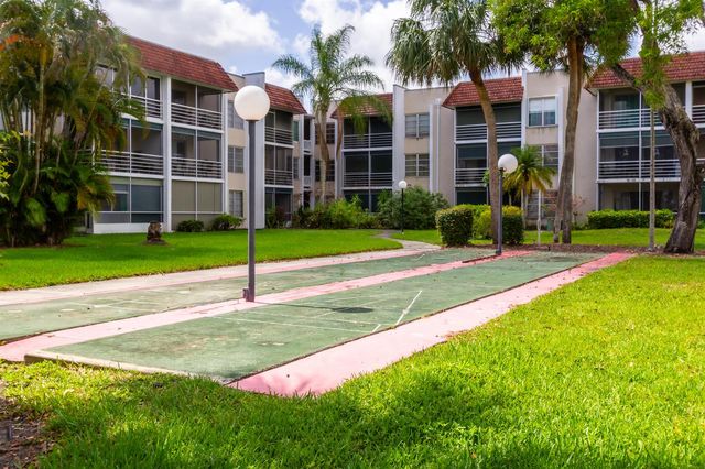 3531 Inverrary Drive H406, Lauderhill, FL 33319