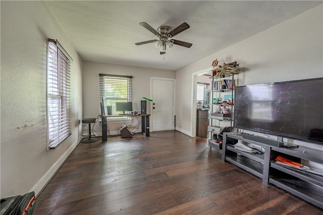 9306 Mcnorton Road, Corpus Christi, TX 78409