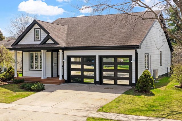 7211 Henry Court, Middleton, WI 53562