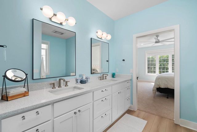 7211 Henry Court, Middleton, WI 53562