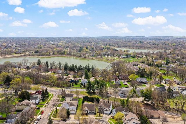 7211 Henry Court, Middleton, WI 53562