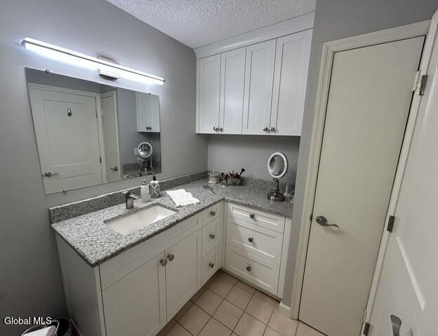 12 Lillian Lane, Troy, NY 12180