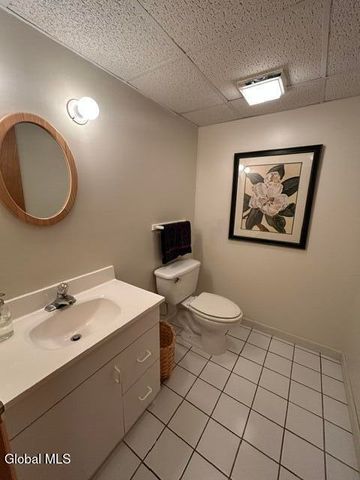 12 Lillian Lane, Troy, NY 12180
