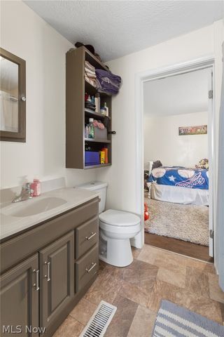 4025 Paumier Avenue, Louisville, OH 44641