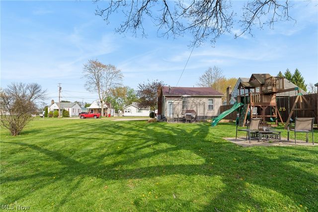 4025 Paumier Avenue, Louisville, OH 44641