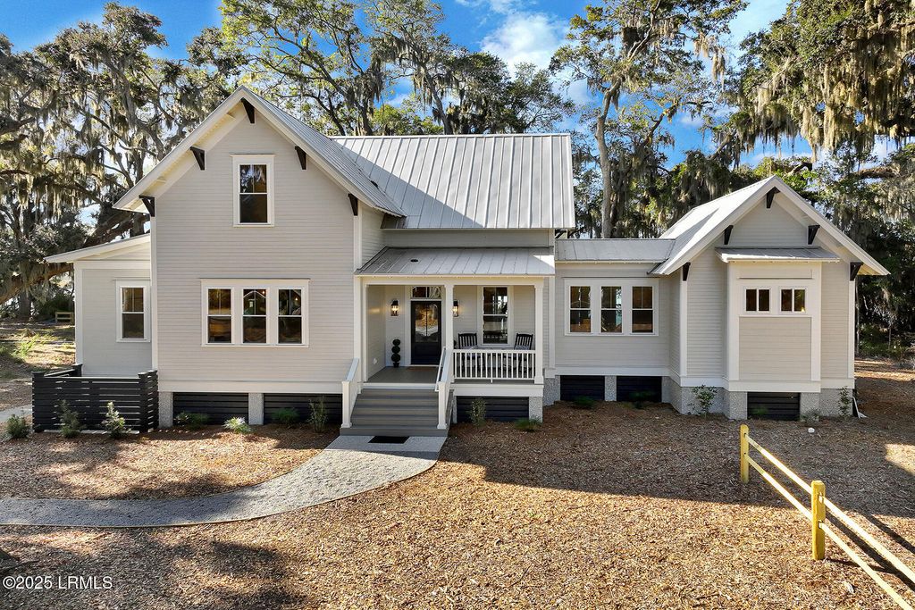 1185 Brotherhood Way, Beaufort, SC 29902