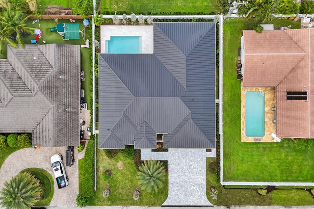 4451 NE 27th Terrace, Lighthouse Point, FL 33064