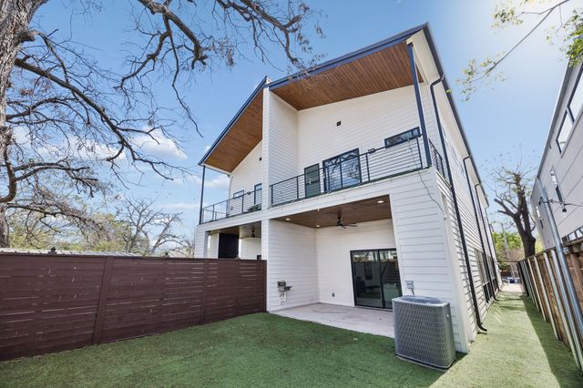 4217 Roseland Avenue, Dallas, TX 75204