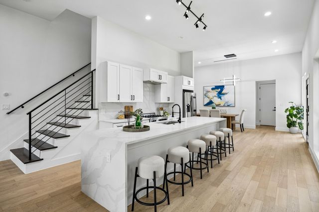 4217 Roseland Avenue, Dallas, TX 75204