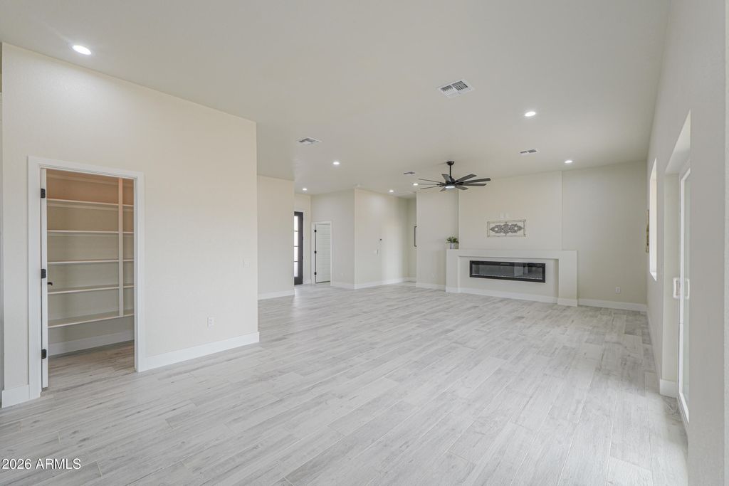 Image 17 of property listing at 43419 W Carefree Place, Maricopa, AZ 85138