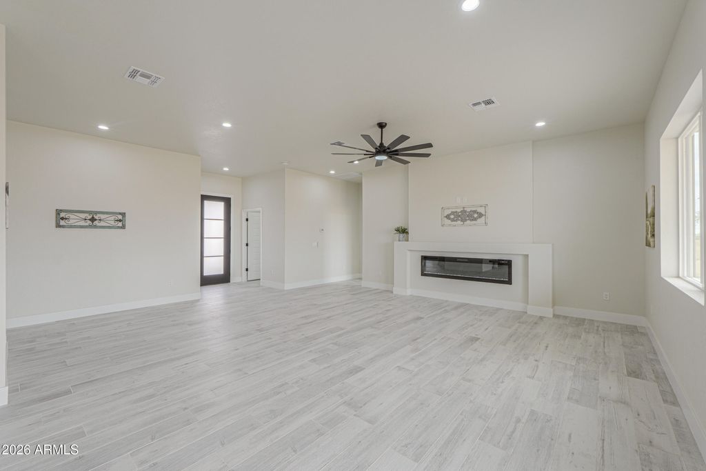 Image 2 of property listing at 43419 W Carefree Place, Maricopa, AZ 85138