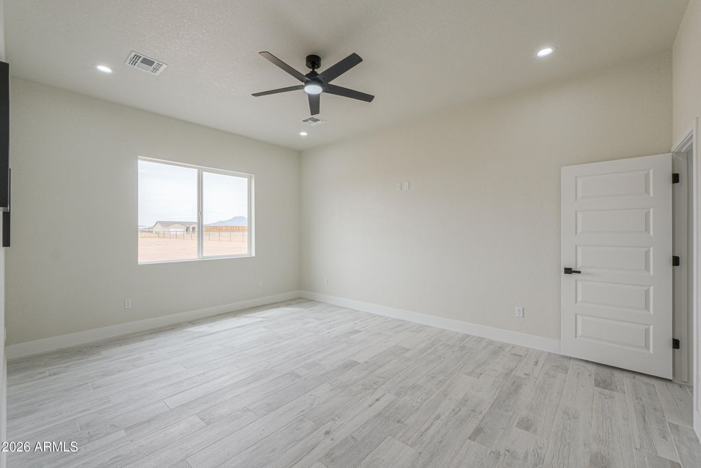 Image 41 of property listing at 43419 W Carefree Place, Maricopa, AZ 85138