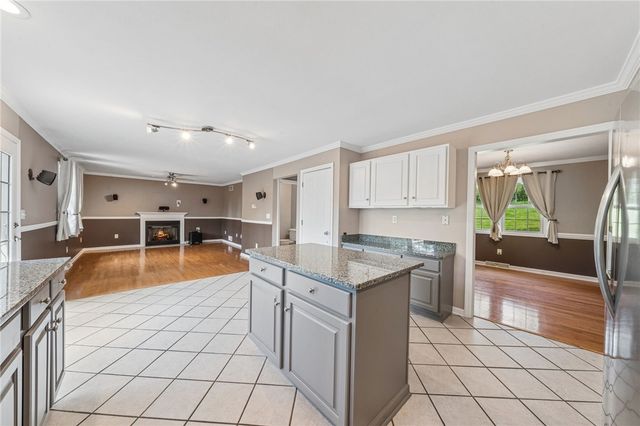 61 Greenhill Dr, N Franklin Twp, PA 15301
