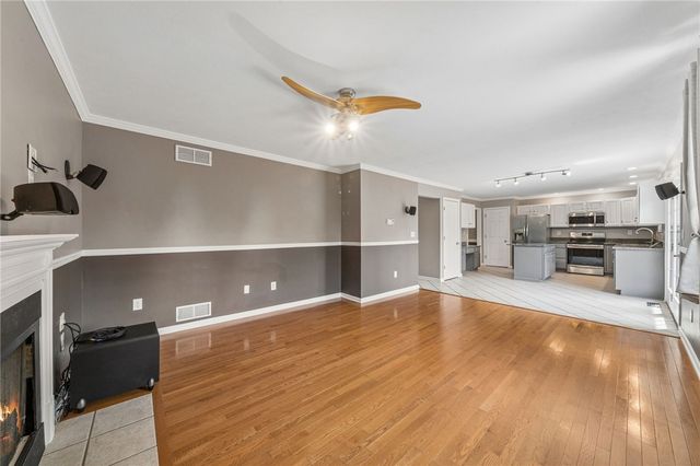 61 Greenhill Dr, N Franklin Twp, PA 15301