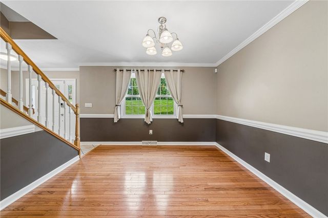 61 Greenhill Dr, N Franklin Twp, PA 15301