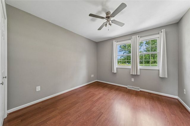 61 Greenhill Dr, N Franklin Twp, PA 15301