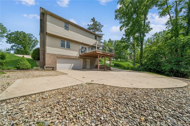 61 Greenhill Dr, N Franklin Twp, PA 15301