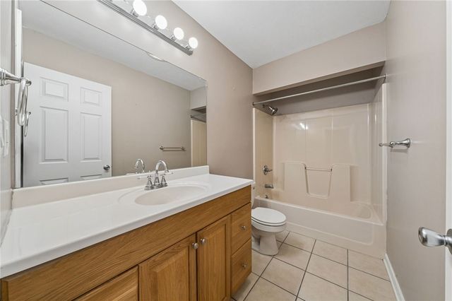 61 Greenhill Dr, N Franklin Twp, PA 15301