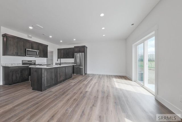 398 E 5th S, Sugar City, ID 83448