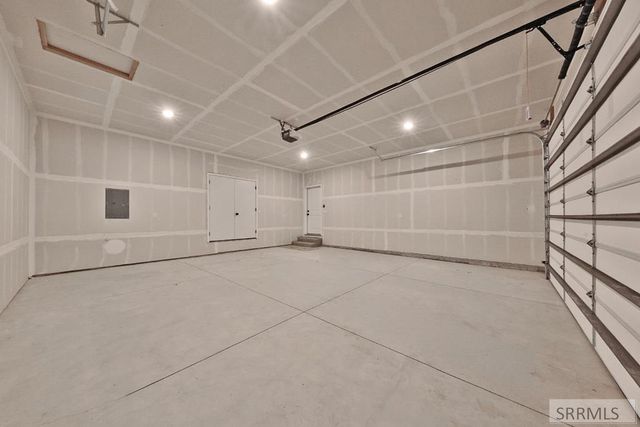 398 E 5th S, Sugar City, ID 83448