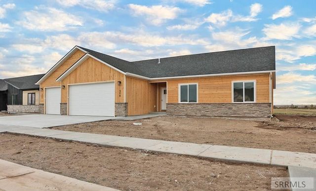 398 E 5th S, Sugar City, ID 83448