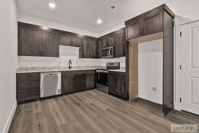 398 E 5th S, Sugar City, ID 83448