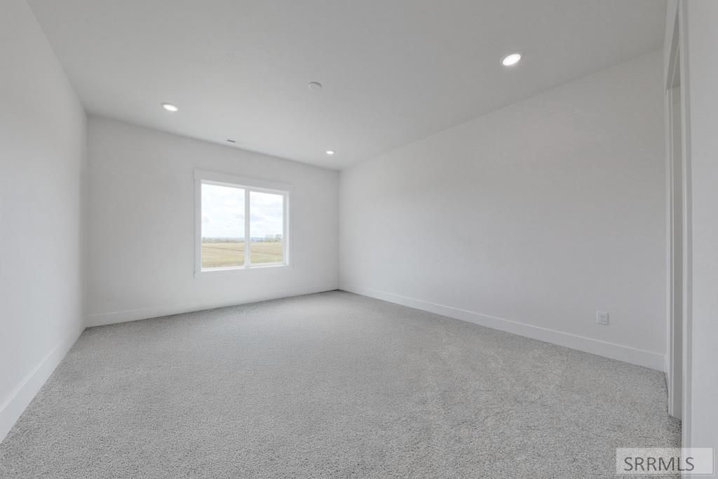 Image 27 of property listing at 398 E 5th S, Sugar City, ID 83448