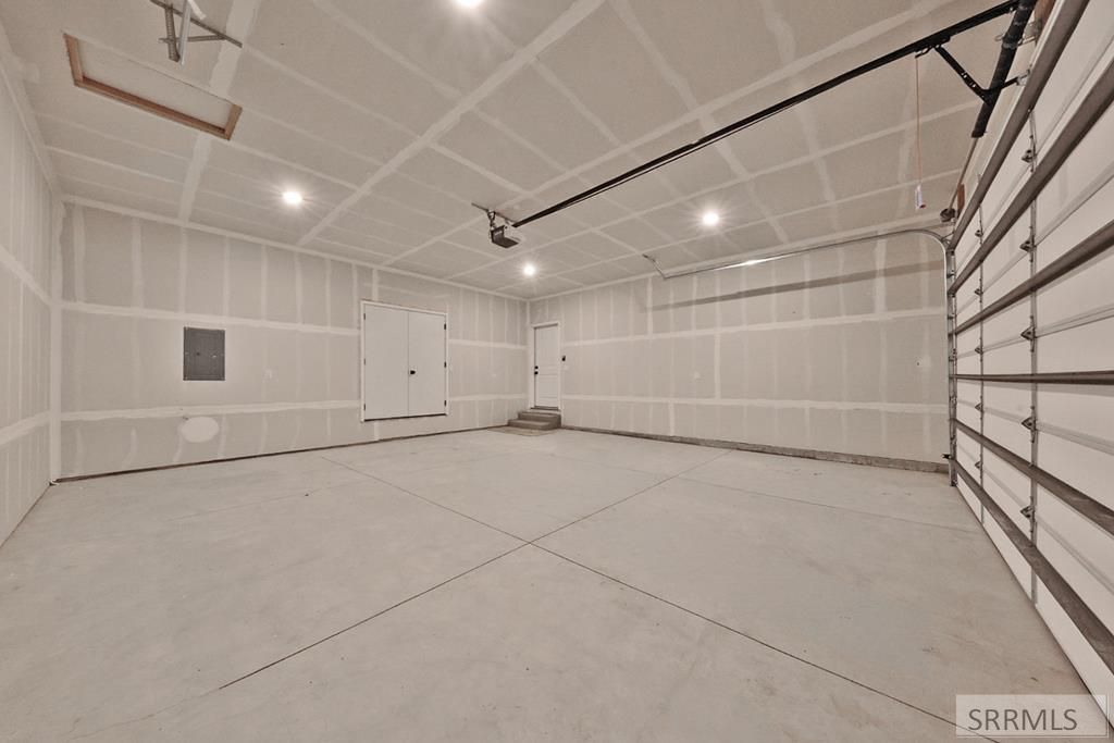 Image 29 of property listing at 398 E 5th S, Sugar City, ID 83448