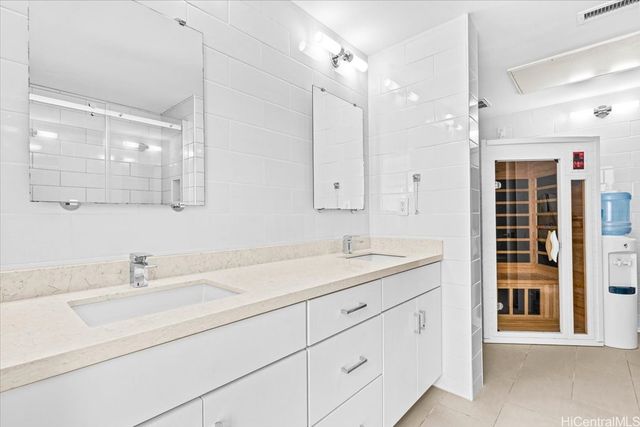 520 Lunalilo Home Road 8107, Honolulu, HI 96825