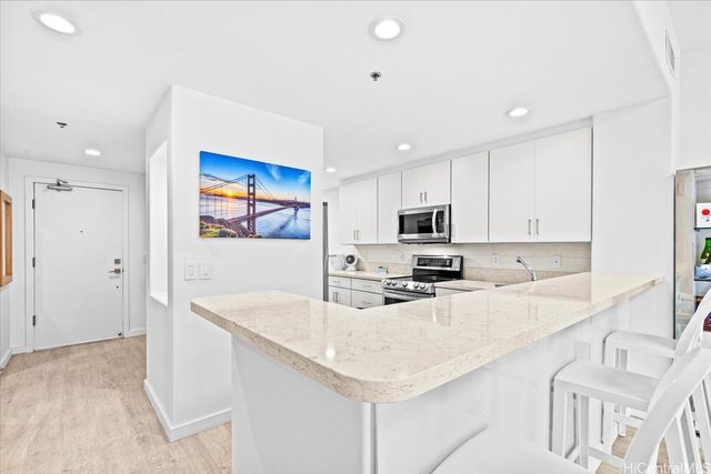 520 Lunalilo Home Road 8107, Honolulu, HI 96825