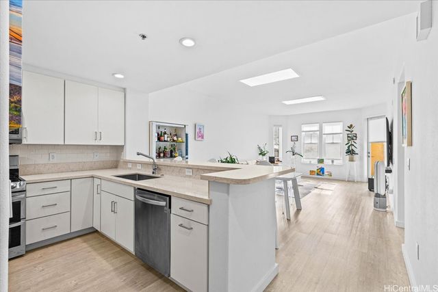 520 Lunalilo Home Road 8107, Honolulu, HI 96825