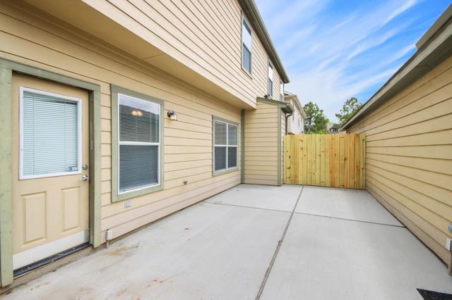 23611 Wildwood Green Way, Spring, TX 77373