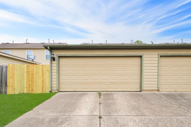 23611 Wildwood Green Way, Spring, TX 77373