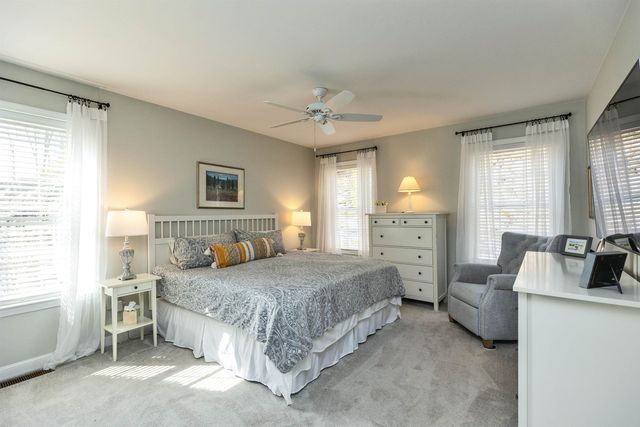 280 Sylvan Lane, Manchester, NH 03102