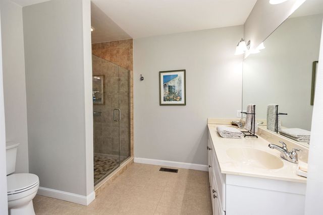 280 Sylvan Lane, Manchester, NH 03102