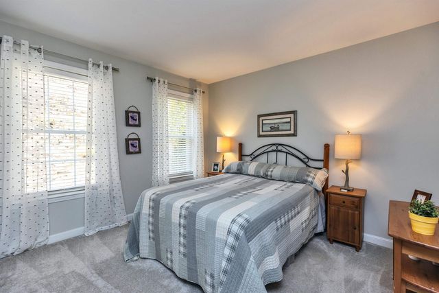 280 Sylvan Lane, Manchester, NH 03102