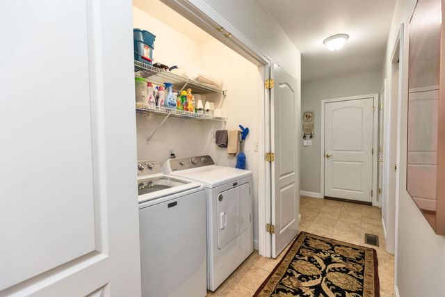 280 Sylvan Lane, Manchester, NH 03102